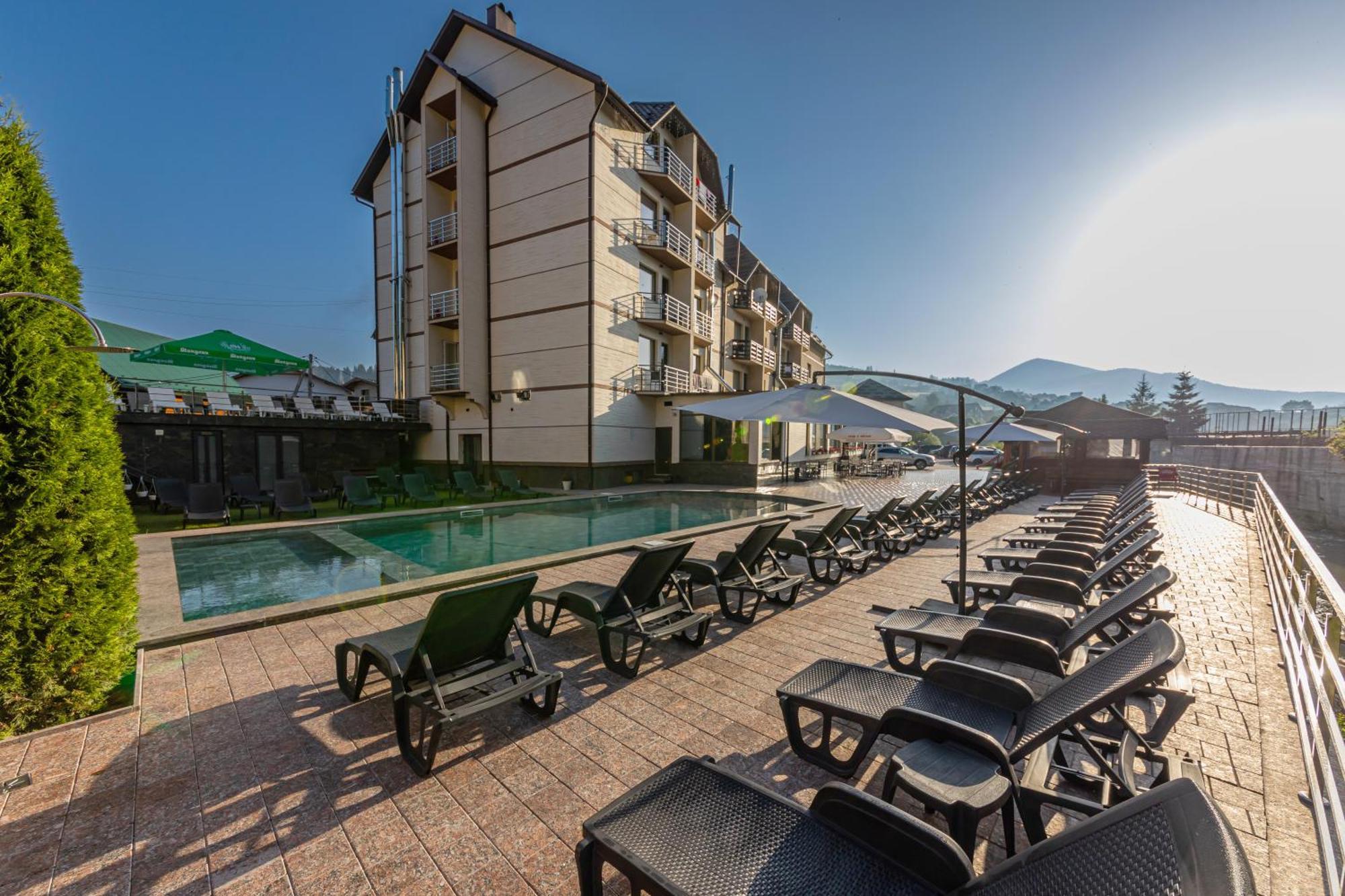 Villa Leku Spa Resort Bukovel Eksteriør billede